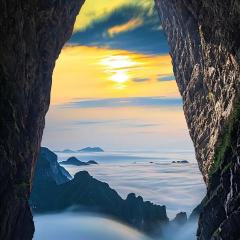 Patio Spring Holiday Inn -- Free round trip pick-up service --Panoramic view of Tianmen Mount