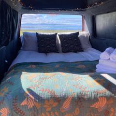 Glór na d'Tonnta Glamping Campervan