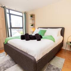 City Centre Getaway - Modern 1BR with Parking