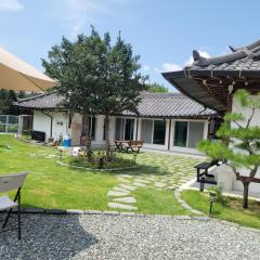 Hongcheon Hanok Stay Scenery