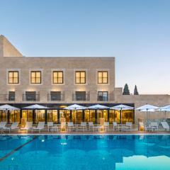 Edmond Luxury Hotel & Spa