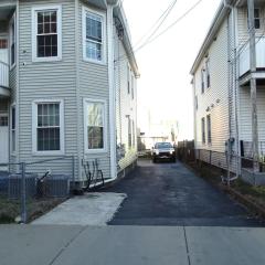 Beautiful 2 Bed Apt Minutes from Encore