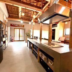 My Place 小豆島 1日1組限定 海近の贅沢ステイ 2025年フルリノベ 洗練モダンデザイン 最大8名 一棟貸切