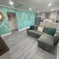 Dora's Haven Getaway-Cozy 1Bedroom with Boat or Camper Parking- Free
