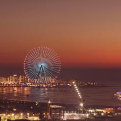 Prime Location - 2BR with Spectacular Sea View
