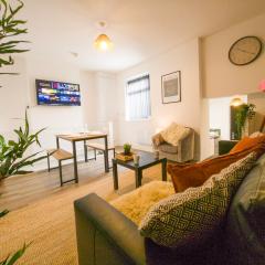 Super Convenient Keyless Entry Two Bedroom Loft by Property Promise