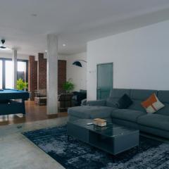 Bandar Botanic Klang lux bungalow Home stay