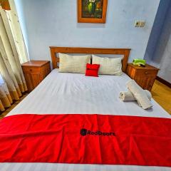RedDoorz Syariah near Stadion Merdeka Jombang