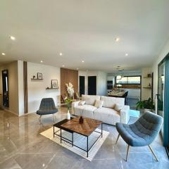 La Charmésienne - Modern villa with pool