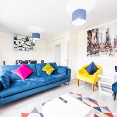 Garland Modern Close To Station 3 Bedroom City Apartment