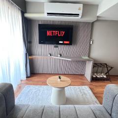 We Hotel