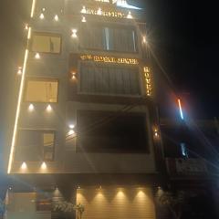 hotel the royal jewel