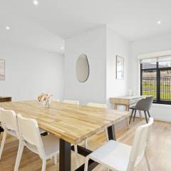Domi Rentals The Chadstone Homes