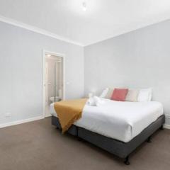 Domi Rentals - The Lona Townhouse