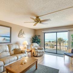 Walk to Madeira Beach Coastal Condo with Balcony