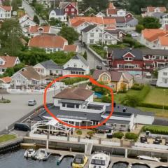 Brygga i Helgeroa