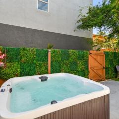 Designer Sun Filled Condo - Walk to Town