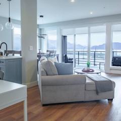2 Bedroom with Lake and Mtn Views