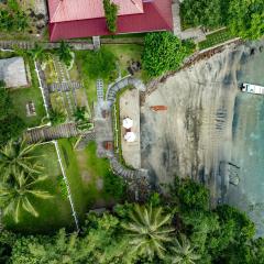 The Hawk's Nest Resort