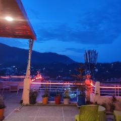 SOLAN HOSTELz