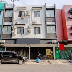 OYO 92528 Nagoya House Syariah
