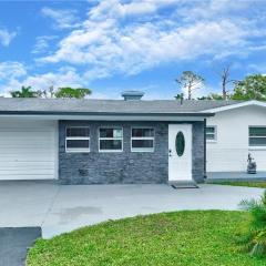 Newly Renovated Home on Canal - Fishing and boating friendly