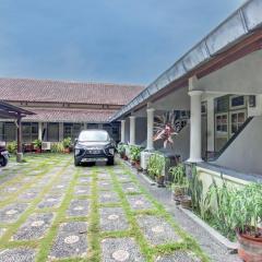 OYO Life 93247 Pondok Pariwisata