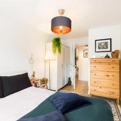 Self Contained 1Bed with Parking Leamington Spa Pass the Keys
