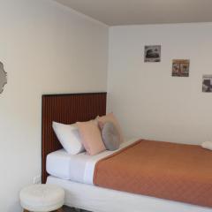 Habitación con baño privado independiente