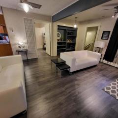 Suites On Chocolate - The Annville Cottage