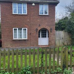 28 Clifford Road