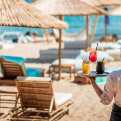 Onyx Beach Residence - Free Parking & Beach Access