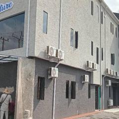 Felioth Signature, Ejigbo