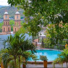 Traveler Hostel