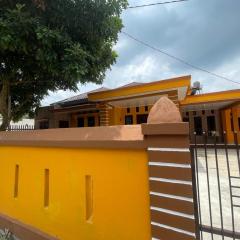 Hotel O Neva Guest House SyariahNearWaduk Cipta Karya