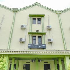 OYO Life 2508 Alba Suites Homestay Syariah