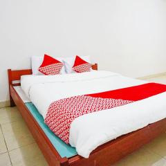 OYO Life 2820 Hotel Perdana Syariah