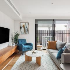 Docker Street Apartments by Urban Rest