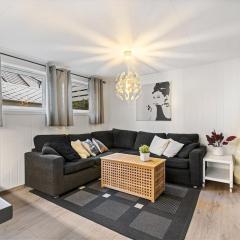 Flat in Sola Near Airport