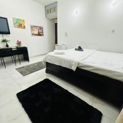 MBZ - Master Room