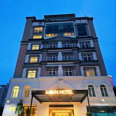 Moon Hotel