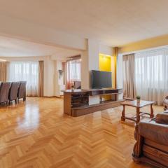 Scala Flat