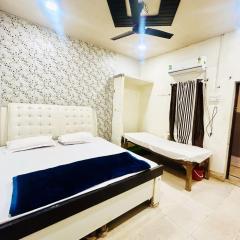 Shree ji dham nivas homestay