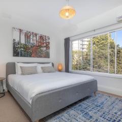 Executive Serviced north Sydney City pad