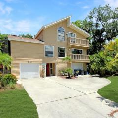 Two Story Private Pool Home Near Bradenton Beach