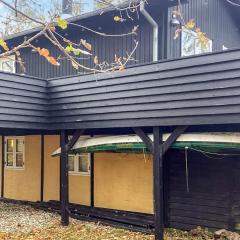 6 person holiday home in Grenaa