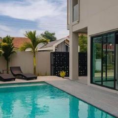 Sleep With Sheep - 3 Bedroom Pool Villa