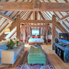 Finest Retreats - The Loft at Brackley Town Hall