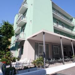 Alevon Hotel