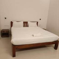 Rani and Rani Hotel rooms
